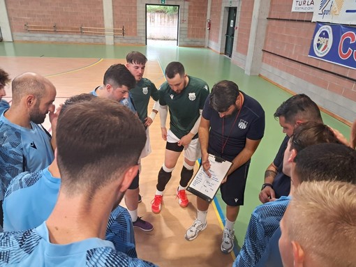 CALCIO A 5 Doppia amichevole per la CDM Futsal: sconfitta contro Active network e vittoria sul Futsal Cesena CALCIO A 5 Doppia amichevole per la CDM Futsal: sconfitta contro Active network e vittoria sul Futsal Cesena
