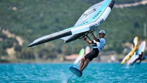 VELA Luca Franchi conquista la 5° posizione al Campionato Mondiale di Wing Foil Racing in Turchia