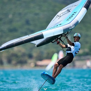 VELA Luca Franchi conquista la 5° posizione al Campionato Mondiale di Wing Foil Racing in Turchia