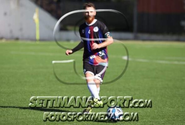 LUCA ALY "Fosse per me smetterei di lavorare e mi occuperei di calcio tutto il giorno" LUCA ALY "Fosse per me smetterei di lavorare e mi occuperei di calcio tutto il giorno"