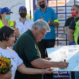 Tacconi, Schillaci, Pardo cantando Notti Magiche chiudono  la sesta edizione del Rieti Sport Festival