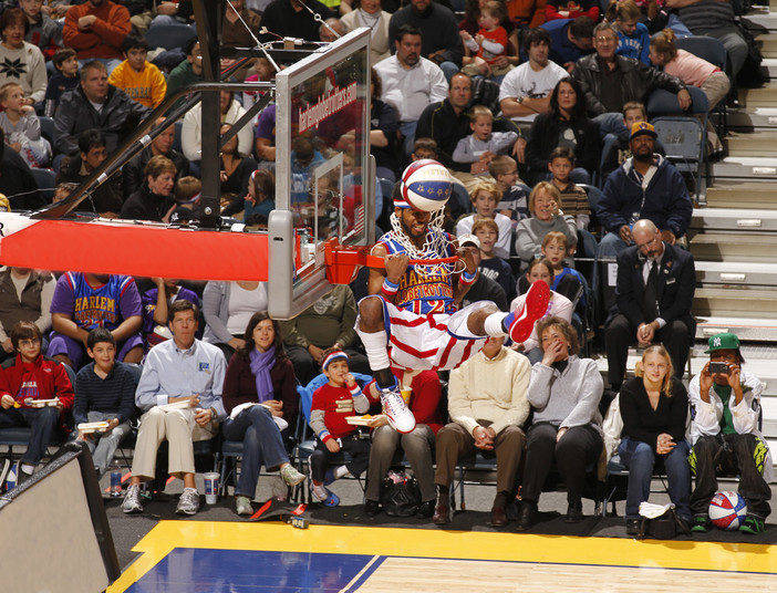 Il grande spettacolo degli Harlem Globetrotters torna a Genova