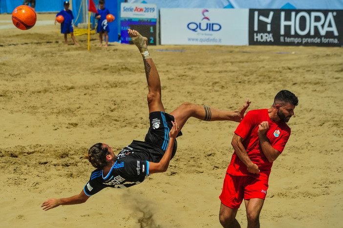 BEACH SOCCER A Lignano partenza sprint per Città di Milano, No Name Nettuno, Sicilia e Virtus Entella