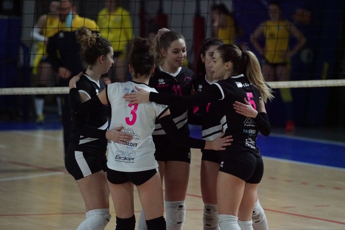 PALLAVOLO: IL COGOVOLLEY BATTE L'ALBENGA E CHIUDE CON UN SUCCESSO!