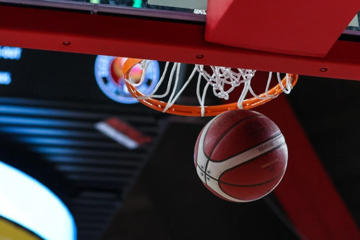 BASKET La Tarros cerca continuità sul difficile parquet della Virtus Siena BASKET La Tarros cerca continuità sul difficile parquet della Virtus Siena