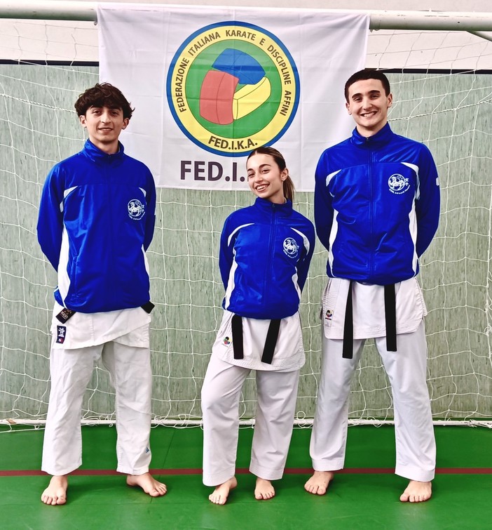 MONDALI KARATE Convocati tre atleti del Centro Studi Karate di Campomorone MONDALI KARATE Convocati tre atleti del Centro Studi Karate di Campomorone