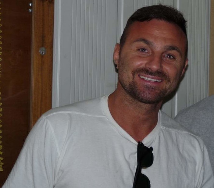 BUON COMPLEANNO E 10 DOMANDE A... Alberto De Vecchi ! BUON COMPLEANNO E 10 DOMANDE A... Alberto De Vecchi !