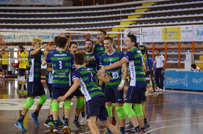 Volley - Kinderiadi maschili: Lombardi e Puglia si sfidano per il titolo