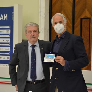 La Federazione Giochi e Sport Tradizionali consegna tessera onoraria al presidente del Coni Malagò