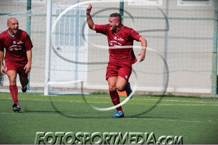 Deodato del PonteX Il Torchio esulta: suo il gol vittoria contro il San Gottardo (foto cannella/fotosportmedia.com)