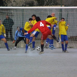 INDOVINA CHI E'? Chi ha segnato questo gol su punizione?
