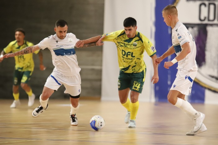 CALCIO A 5 CDM Futsal-Sala Consilina 4-9, una serataccia da dimenticare in fretta