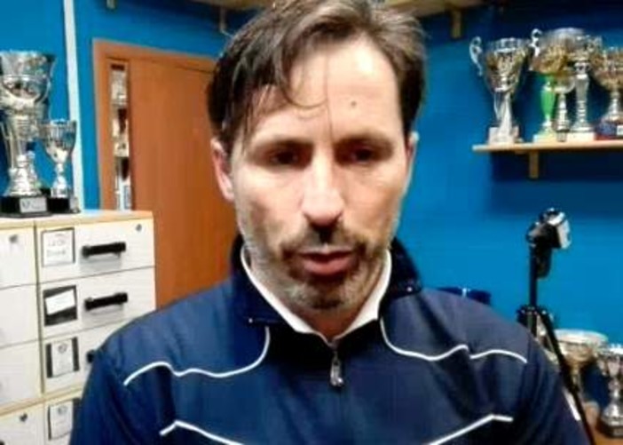 ECCELLENZA/TRE DOMANDE AI MISTER PRIMA DEL RITORNO DEI QUARTI/ Alessandro Grandoni ECCELLENZA/TRE DOMANDE AI MISTER PRIMA DEL RITORNO DEI QUARTI/ Alessandro Grandoni