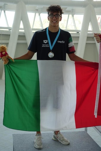 NUOTO Doppio argento per Filippo Rinaldi in Coppa Co. Me. N