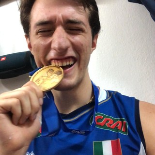 Pallavolo - L'ex zephyriano Francesco Comparoni campione del mondo e non solo