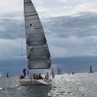 Vela - Sabato e domenica scatta il 9° Campionato della Lanterna con oltre 40 equipaggi