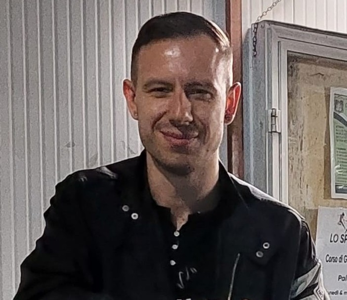 CARUSO SMART ENERGY PRESENTA la schedina di TERZA B con ANTONELLO LAZZARI CARUSO SMART ENERGY PRESENTA la schedina di TERZA B con ANTONELLO LAZZARI