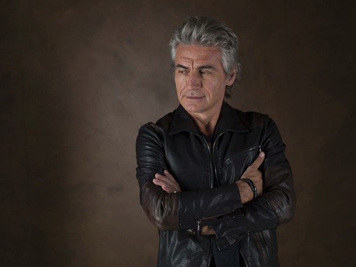 LUCIANO LIGABUE: venerdì 4 dicembre escono l'album di inediti &quot;7&quot; e la raccolta &quot;77+7&quot;