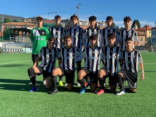 LAVAGNESE La Juniores fa.....harakiri a Romentino, R.G.Ticino fa sua la posta per 3-2