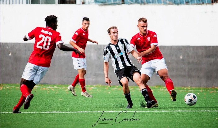 Serie D: Lavagnese - Vado 1-1, per i bianconeri colpaccio solo sfiorato