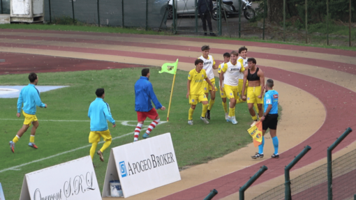 LIGORNA Una rete per tempo: vittoria contro il Derthona allo Stadio Coppi