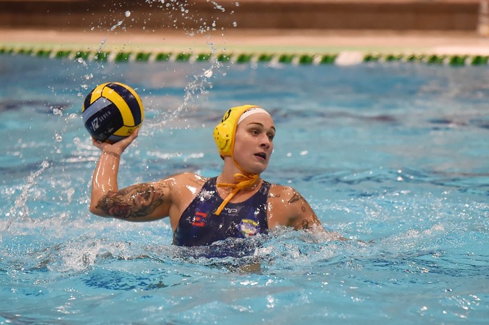 PALLANUOTO Una grande prova di cuore e carattere: il Rapallo tiene testa al Ferencváros. Termina 14-17 PALLANUOTO Una grande prova di cuore e carattere: il Rapallo tiene testa al Ferencváros. Termina 14-17