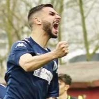 TANTI AUGURI A... ENRICO NELLI "I miei idoli sono Totti &amp; Del Piero, nei dilettanti scelgo Favorito"