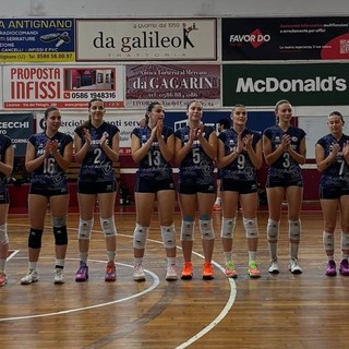 VOLLEY / NORMAC SUPERATA DA LIVORNO AL TIE BREAK