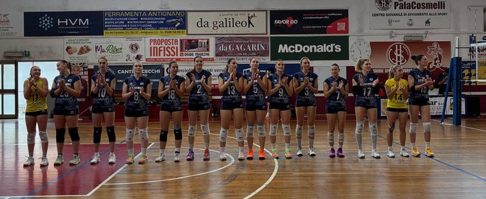 VOLLEY / NORMAC SUPERATA DA LIVORNO AL TIE BREAK