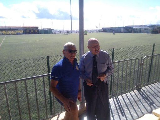Voltrese-Cairese: il presidente gialloblù Ottonello col presidente FIGC Ivaldi