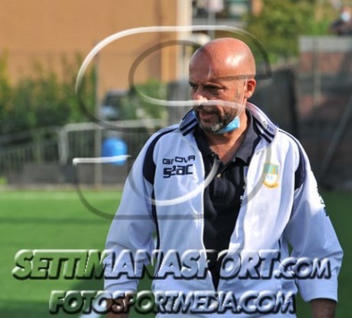 BUON COMPLEANNO E 10 DOMANDE A... Alessandro Oggiano!