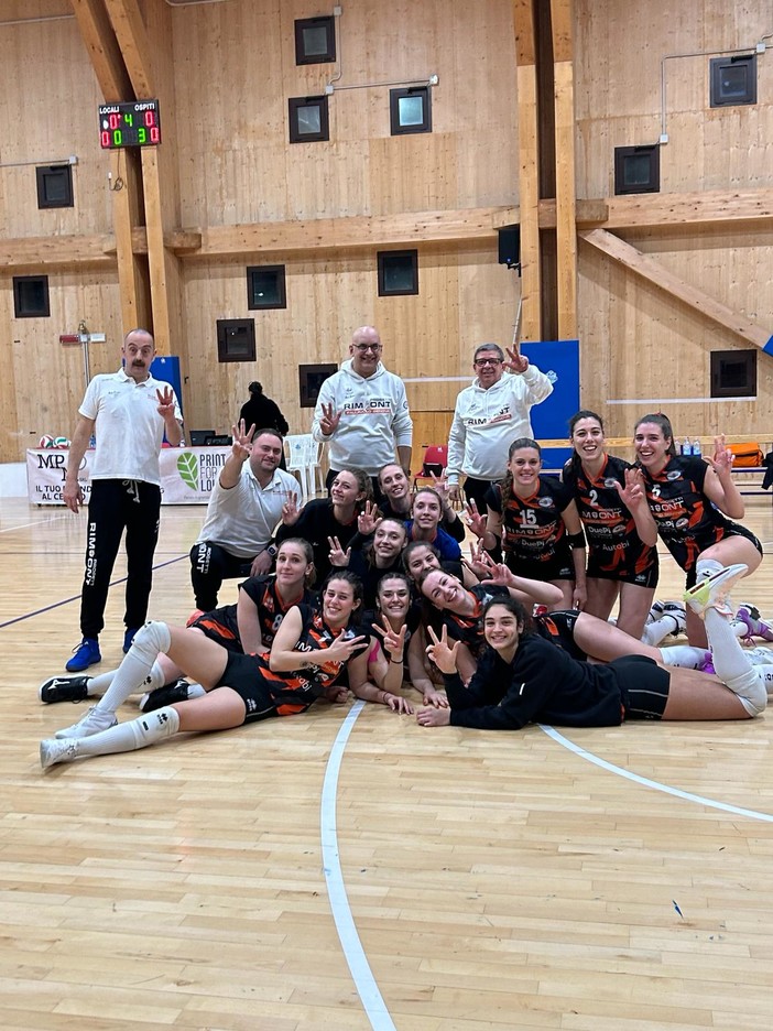 PALLAVOLO Tre punti d’oro per la Rimont Progetti Genova PALLAVOLO Tre punti d’oro per la Rimont Progetti Genova