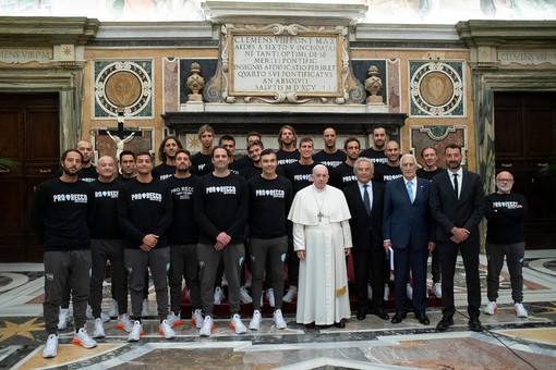 PALLANUOTO La Pro Recco ricevuta da Papa Francesco