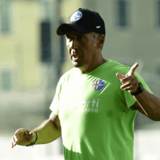 LIGORNA Mister Pastorino: "Ci auguriamo che ci sia una cornice di pubblico importante per celebrare la squadra" LIGORNA Mister Pastorino: "Ci auguriamo che ci sia una cornice di pubblico importante per celebrare la squadra"