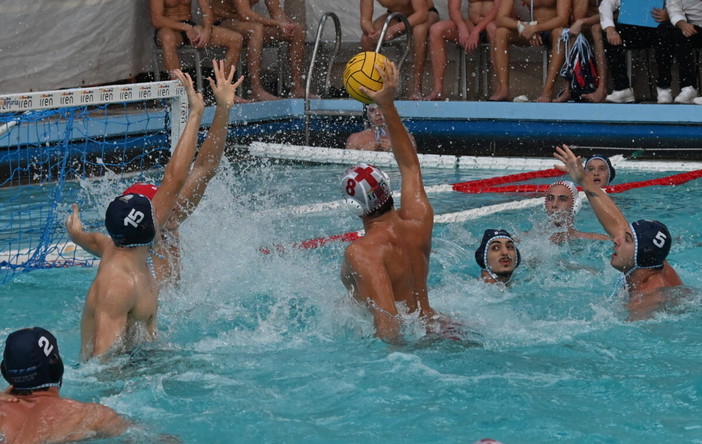 PALLANUOTO Un buon Iren Quinto rende difficile la vita al Savona, che alla fine si impone in casa 17-13 PALLANUOTO Un buon Iren Quinto rende difficile la vita al Savona, che alla fine si impone in casa 17-13
