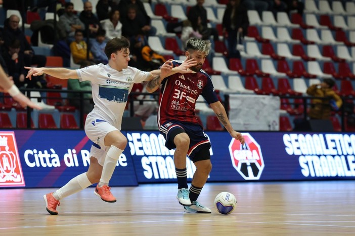 CALCIO A 5 Pirossigeno Cosenza-CDM Futsal 0-0: un pareggio per il giro di boa del campionato CALCIO A 5 Pirossigeno Cosenza-CDM Futsal 0-0: un pareggio per il giro di boa del campionato