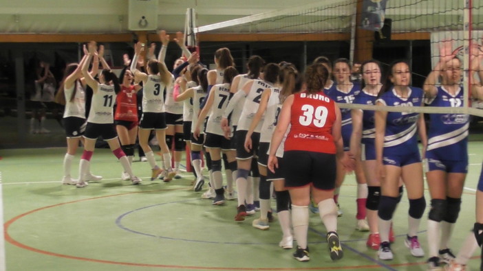 Pallavolo - Il Lunezia Volley continua a stravincere Pallavolo - Il Lunezia Volley continua a stravincere