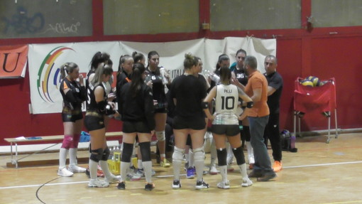 PALLAVOLO E' la Rainbow Spezia del tie-break