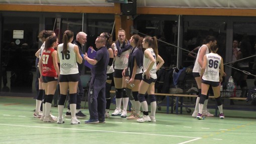 Pallavolo - Vincente la partenza del Lunezia nei playout