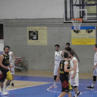 Basket - La Tarros Spezia ad Agliana per assolutamente non distrarsi