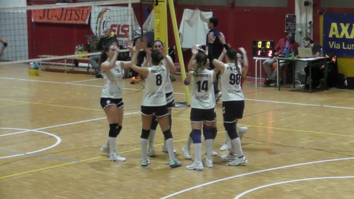 Pallavolo - Al Lunezia Volley un derby e l'altro no