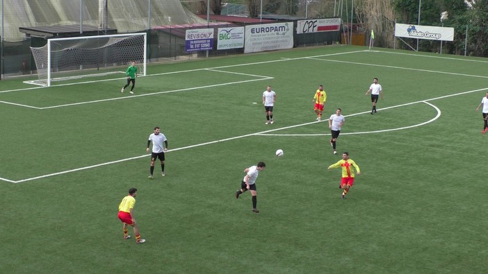 Calcio - Si tira su con la squadra B una Bolanese rimaneggiatissima Calcio - Si tira su con la squadra B una Bolanese rimaneggiatissima