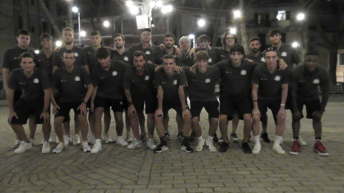 Calcio - Festosa la presentazione del Cadimare