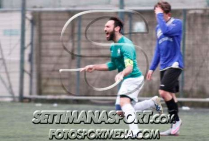 Tan-gol Tangredi ha una dedica: "A mia moglie e mia figlia che supportano e sopportano" Tan-gol Tangredi ha una dedica: "A mia moglie e mia figlia che supportano e sopportano"