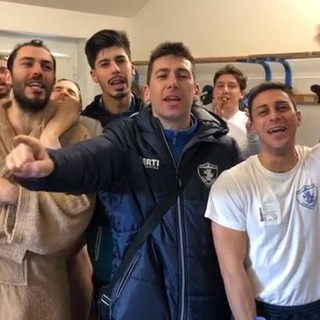 VIDEO - La Vecchiaudace fa gli auguri a Mario Pescia