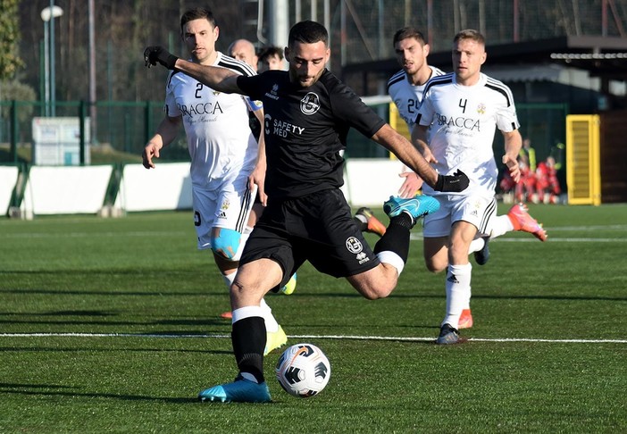 SERIE D/ LAVAGNESE: Calciomercato: all'ultimo minuto nuovo attaccante bianconero!