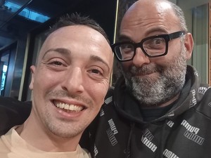 GEGGE CON CAGNETTA