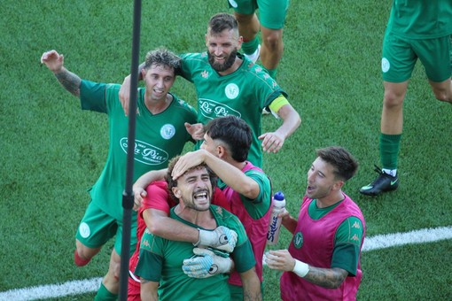 Serie D, Fezzanese-Chisola 2-0: buona la prima al "Ferdeghini"
