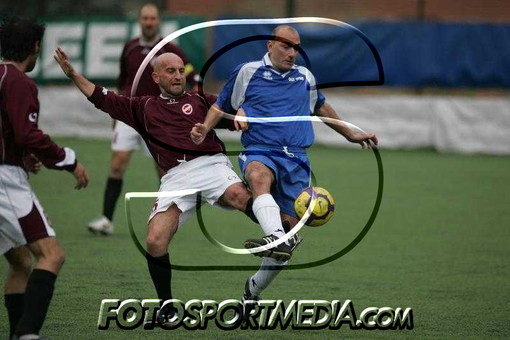 Luca Casi attaccato da Chicco Ragni in una foto risalente al 2010,