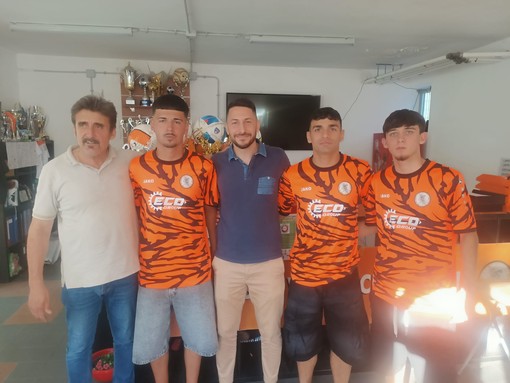 VALLESCRIVIA Nuovo mister e tre nuovi acquisti VALLESCRIVIA Nuovo mister e tre nuovi acquisti
